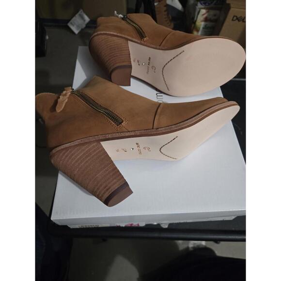 Corso Como Tameka Cognac Nubuck Peep-Toe Booties Size 7.5 - Picture 4 of 5